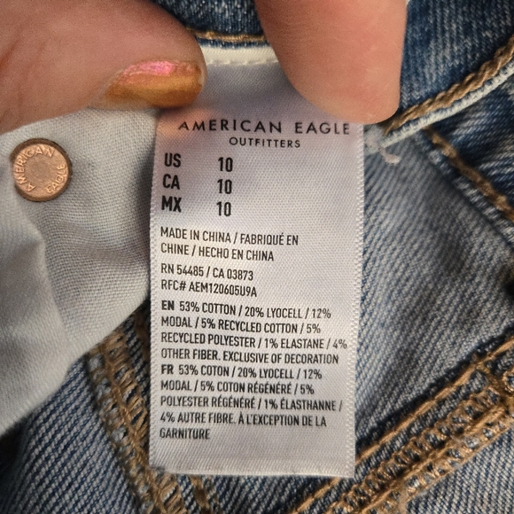 American Eagle Stretch Ultra High Waist 90s Denim Cutoff Shorts - Picture 4 of 10